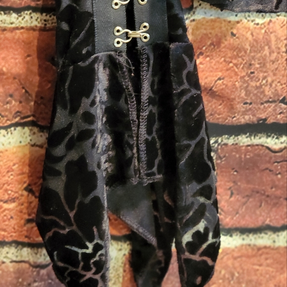 Velvet sheer Gothic Victorian blouse by Shrine hollywood California - Picture 6 of 9